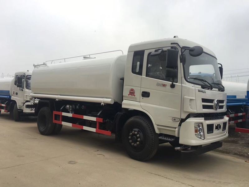 12����12�����|�L(f��ng)�����G����ˮ܇�DƬ