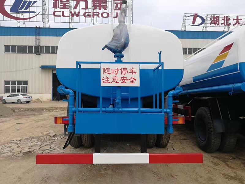 12����12�����|�L����D7L�G����ˮ܇�DƬ