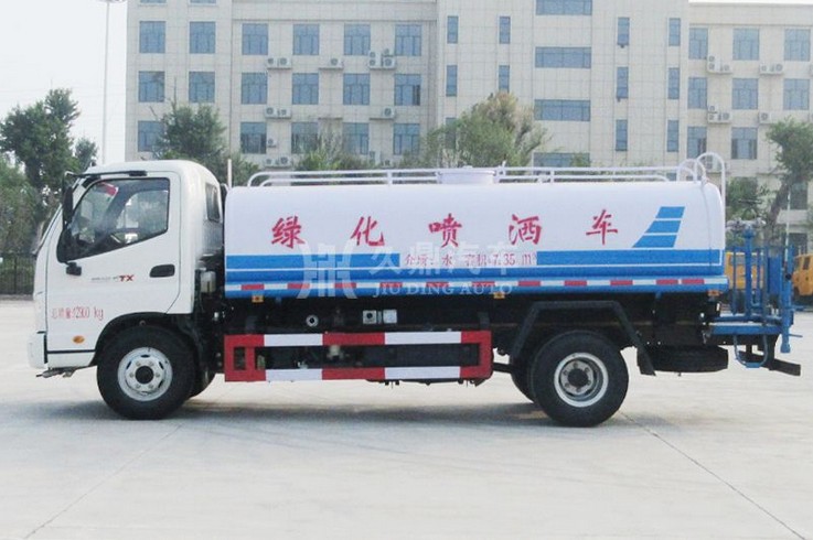 8方灑水車(chē)價(jià)格多少錢(qián)_8噸福田奧鈴綠化灑水車(chē)廠家價(jià)格2