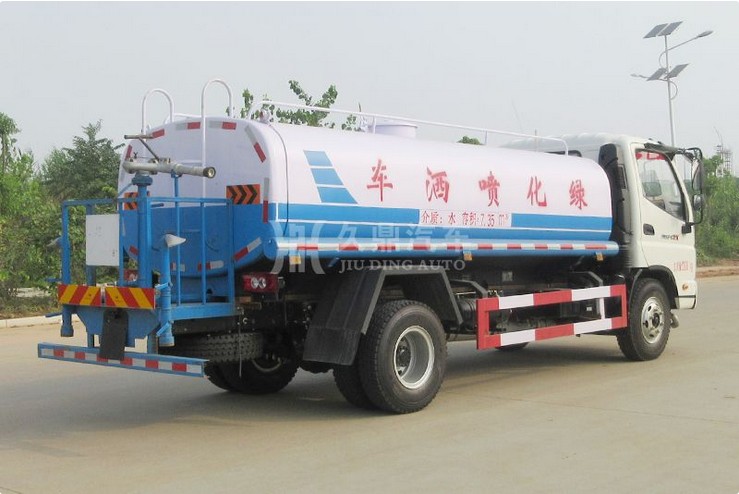 8方灑水車(chē)價(jià)格多少錢(qián)_8噸福田奧鈴綠化灑水車(chē)廠家價(jià)格4