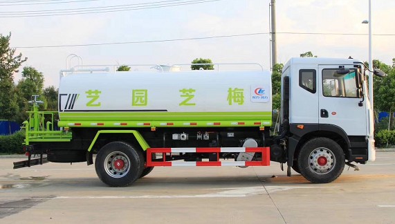 多功能抑塵車(chē)的圖片_國(guó)六14方東風(fēng)多利卡D9綠化灑水車(chē)廠家價(jià)格3