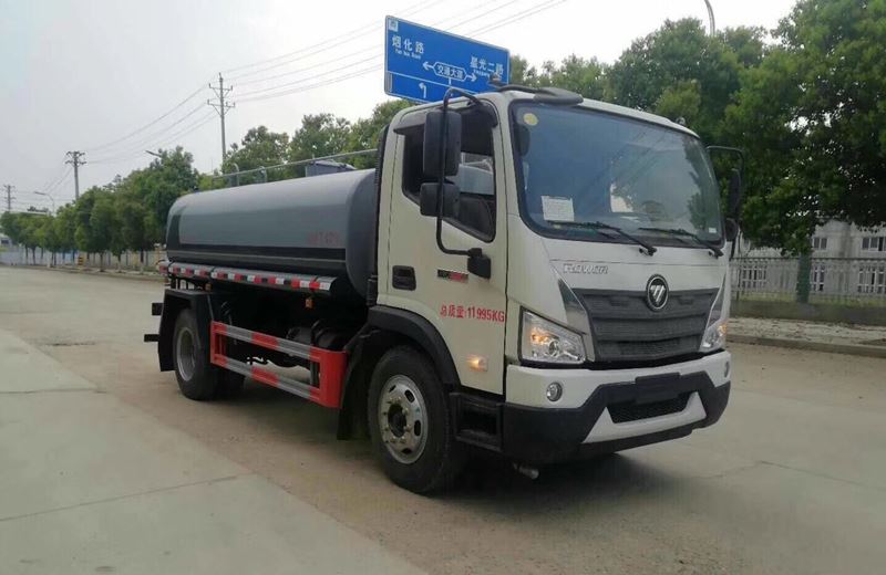 綠化灑水車(chē)圖片 綠化灑水車(chē)圖片