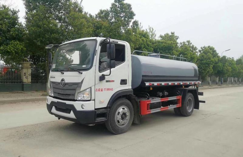 綠化灑水車(chē)圖片 綠化灑水車(chē)圖片