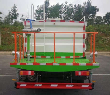 多功能抑塵車價(jià)格_國(guó)六7方時(shí)風(fēng)風(fēng)馳藍(lán)牌多功能抑塵車廠家價(jià)格3