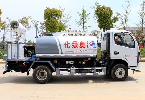 藍(lán)牌灑水車噸位及價格_國六4噸東風(fēng)小福瑞卡藍(lán)牌噴霧灑水車廠家價格4