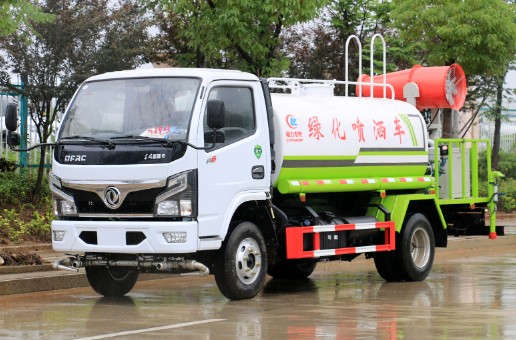 國(guó)六5方東風(fēng)福瑞卡帶霧炮灑水車圖片 國(guó)六5方東風(fēng)福瑞卡帶霧炮灑水車圖片