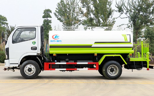 5噸灑水車參數_國六5噸東風小福瑞卡綠化灑水車廠家價格2