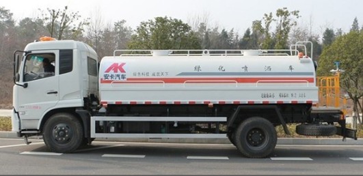 東風(fēng)12噸純電動灑水車 東風(fēng)12噸純電動灑水車