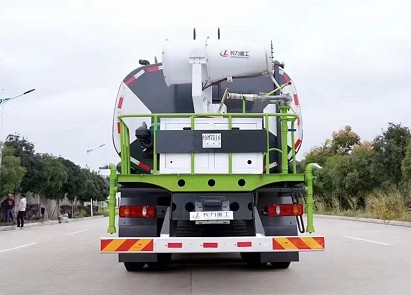 國六東風(fēng)專底D3V前四后八26方灑水車 國六東風(fēng)專底D3V前四后八26方灑水車